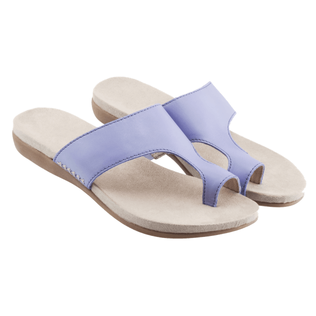 Striped rubber slippersKobor Co., Ltd.